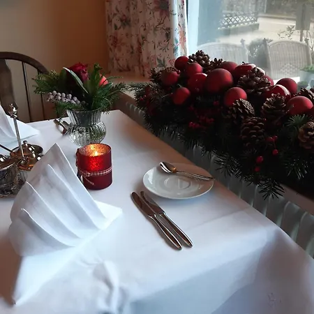 Szálloda Schwarzwaldhotel Sonne Baden-Baden