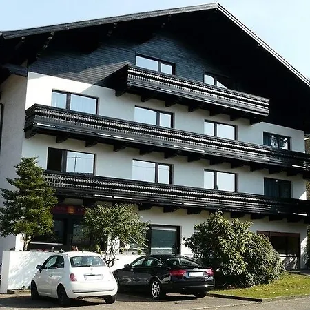 Schwarzwaldhotel Sonne Szálloda Baden-Baden