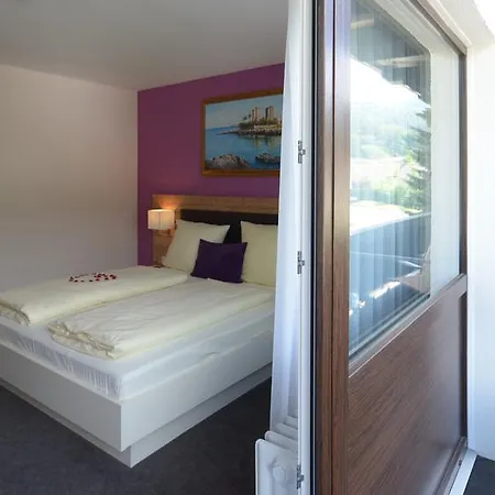 Szálloda Schwarzwaldhotel Sonne Baden-Baden